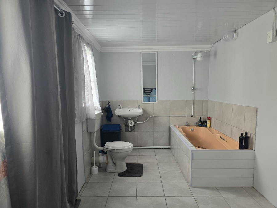 3 Bedroom Property for Sale in Eastridge Western Cape